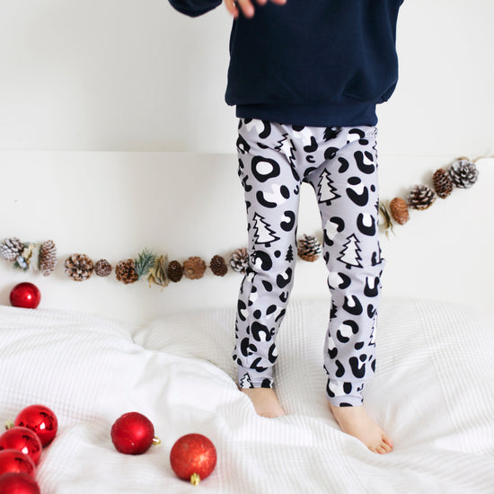 Christmas Leopard Print Leggings