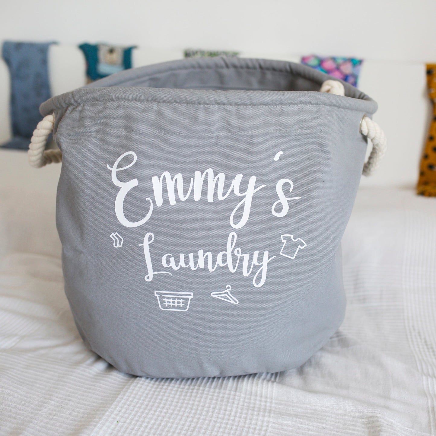 Charger l&amp;#39;image dans la galerie, Personalised Grey Canvas Laundry Basket
