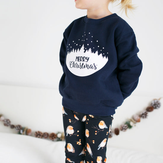 Laden Sie das Bild in den Galerie-Viewer, Merry Christmas Navy Sweater
