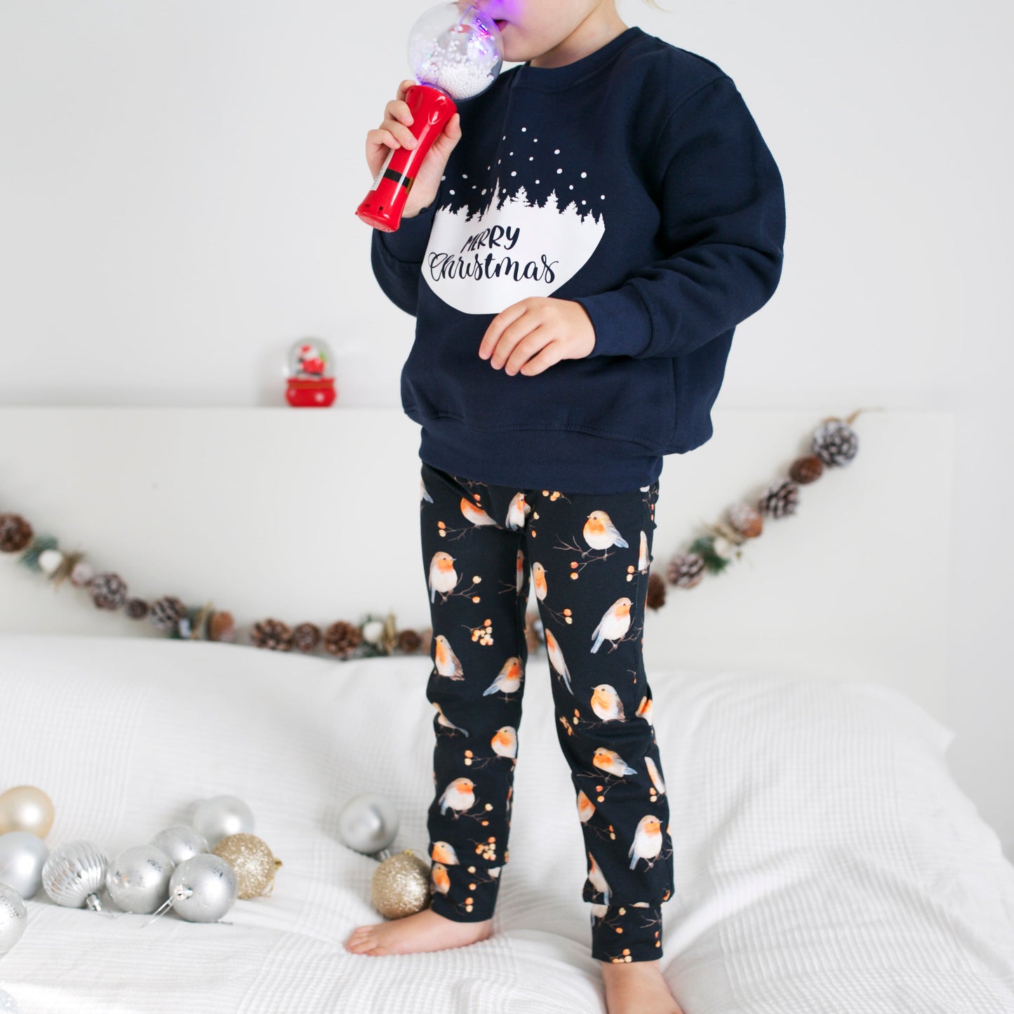 Charger l&amp;#39;image dans la galerie, Merry Christmas Navy Sweater
