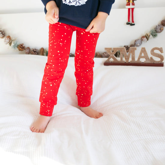 Load image into Gallery viewer, Red &amp;amp; Gold Sparkle Leggings
