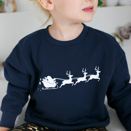 Carregar imagem no visualizador da galeria, Santa sleigh Navy sweater
