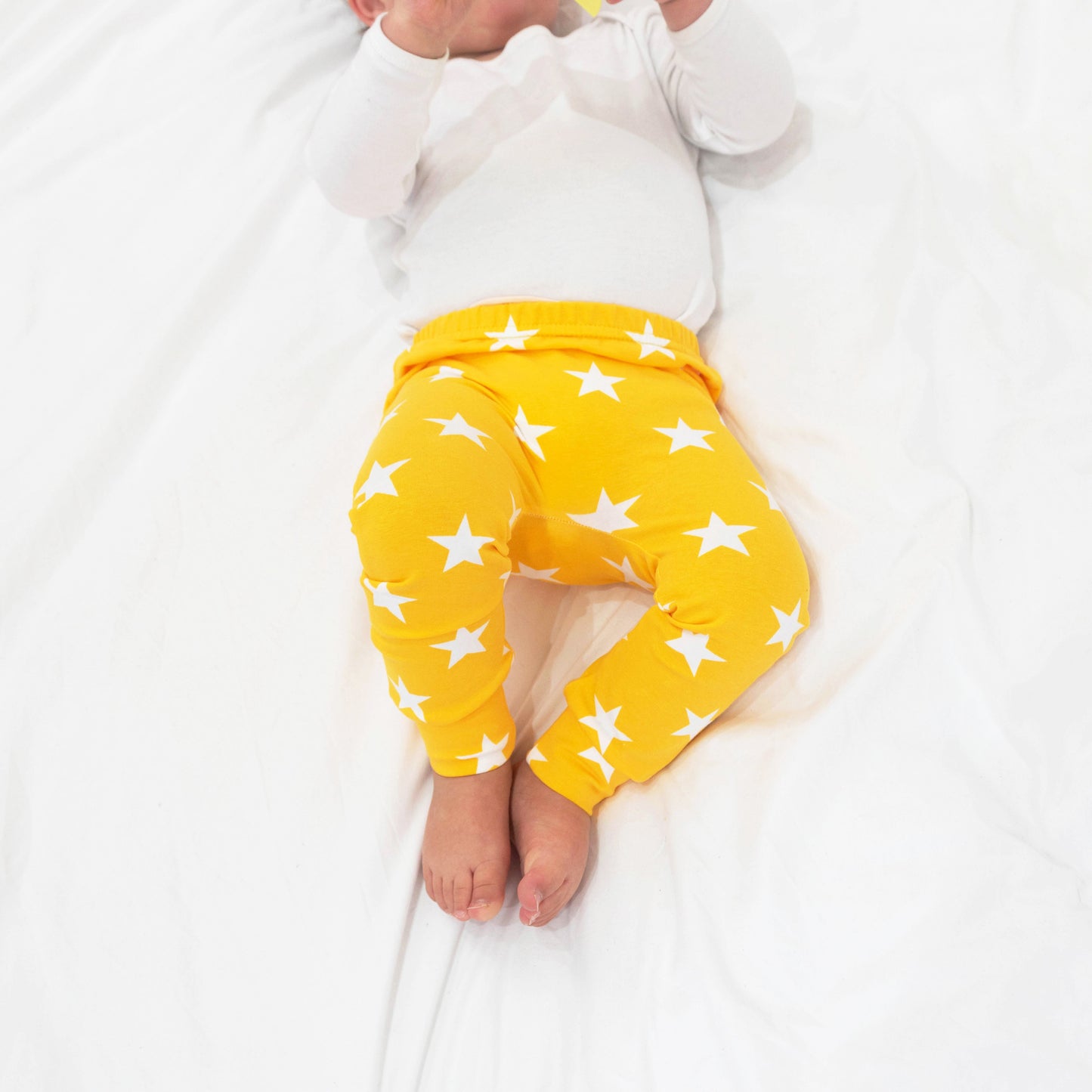 Load image into Gallery viewer, Yellow Star Print Leggings
