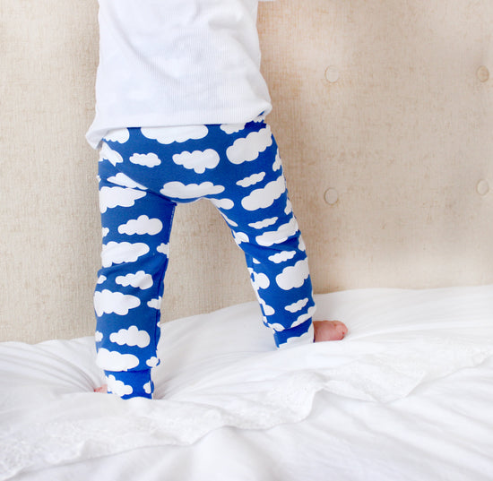 Load image into Gallery viewer, Blue Cloud Print Baby Leggings - Fred &amp;amp; Noah

