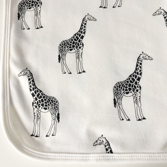 Load image into Gallery viewer, Giraffe XXL blanket - Fred &amp;amp; Noah

